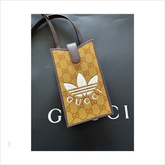 NWT Gucci X Adidas Smartphone Case Shoulder Bag GG 702203 - Picture 1 of 6